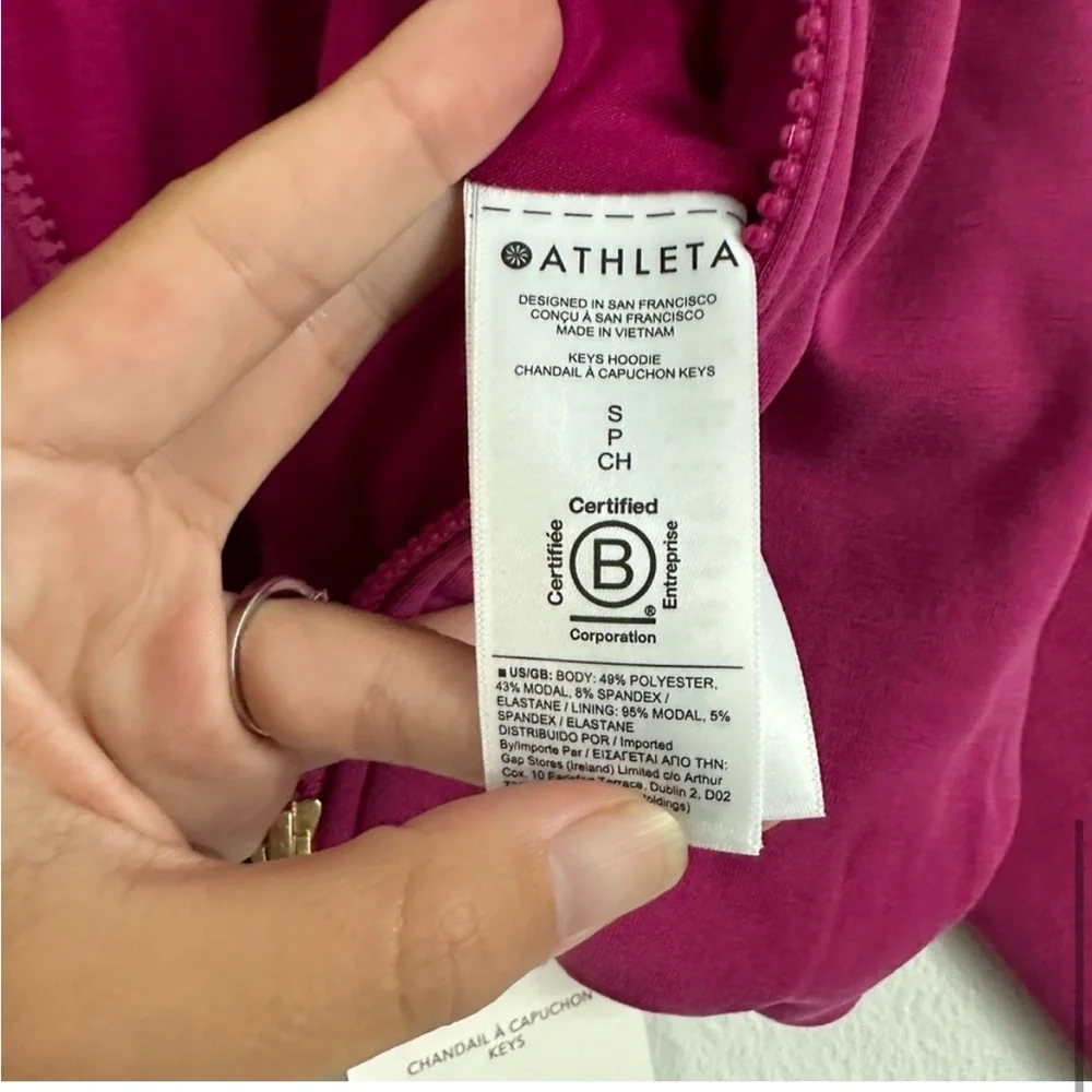 Athleta Alicia Keys Women's fuchsia
Pink hoodie - Picture 8 of 9